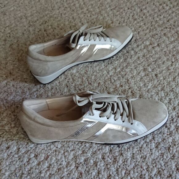 Amalfi Rangoni Suede Leather Italian Lace Up Sneaker size 7.5 - Picture 1 of 12